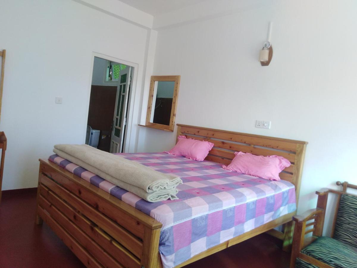 Forest Cyniciam Homestay Ohiya Exterior photo